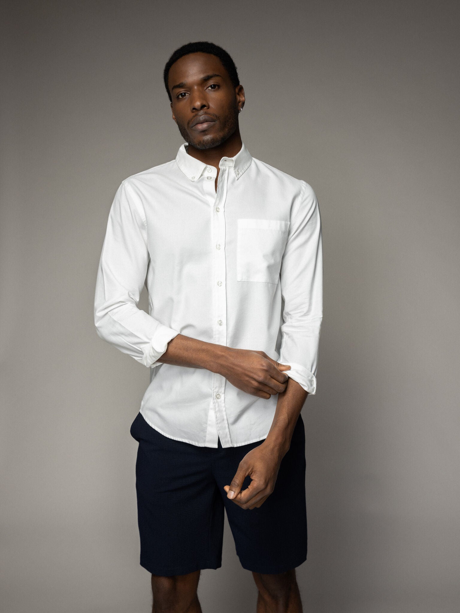 Modelshot / White / Detail